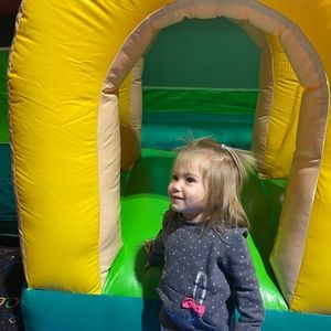 Meet your Posher, Ayla